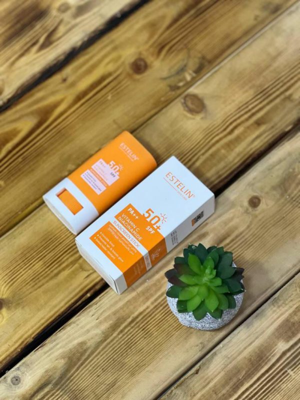 ضدآفتاب استیکی استلین مدل ویتامین سی SPF50