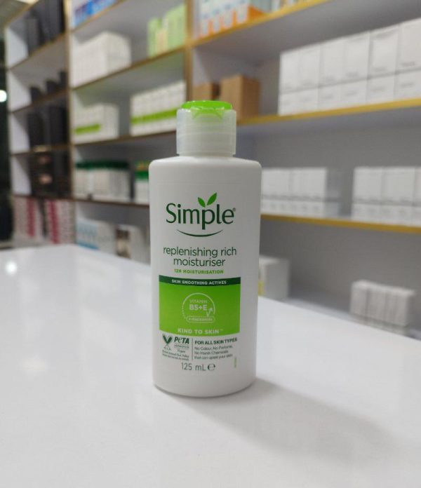 کرم آبرسان و مرطوب‌کننده سیمپل مدل ریچ Simple حجم ۱۲۵ میلی‌لیتر